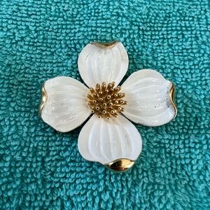 Trifari White and Gold Dogwood Flower Brooch